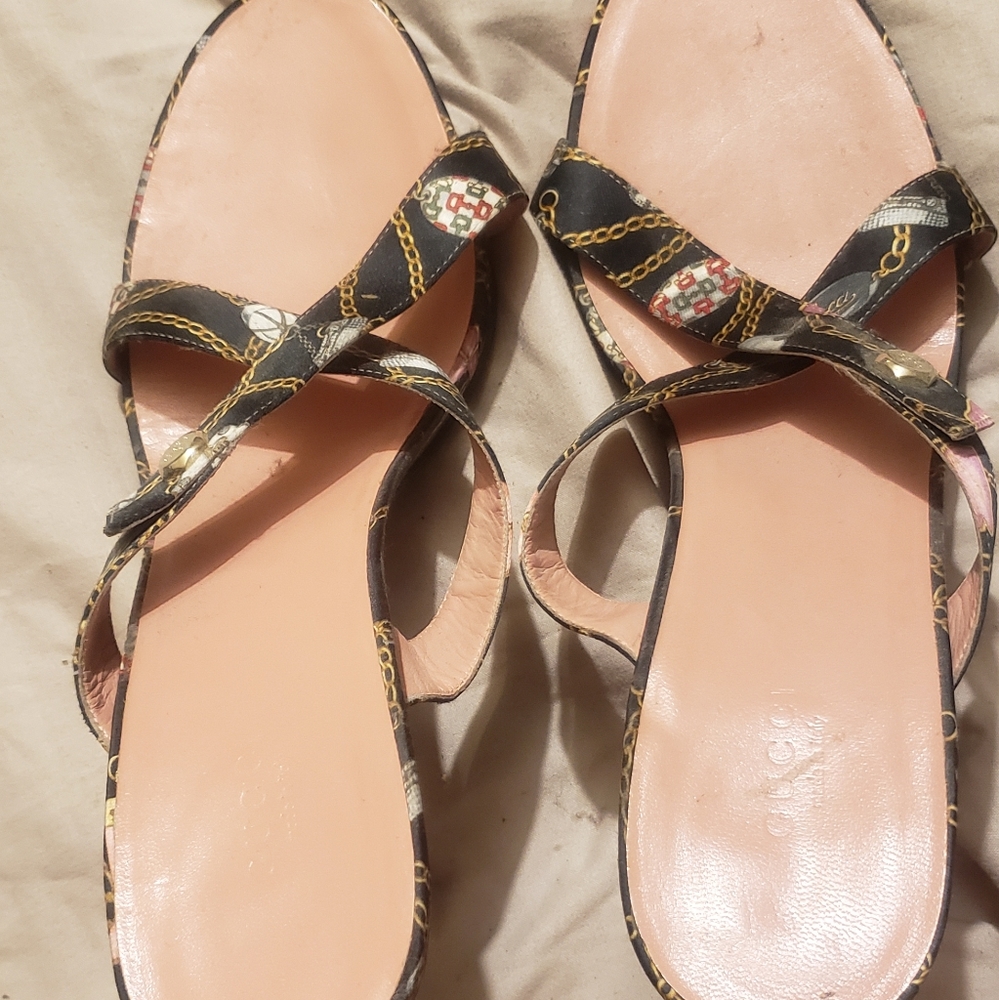 Shoes - Picture 4 of 6